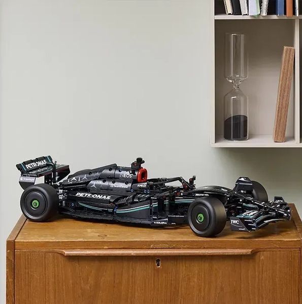 Mercedes-AMG F1 W14 E Performance Конструктор автомобіля Мерседес АМГ Ф1 перформанмс 00554 фото